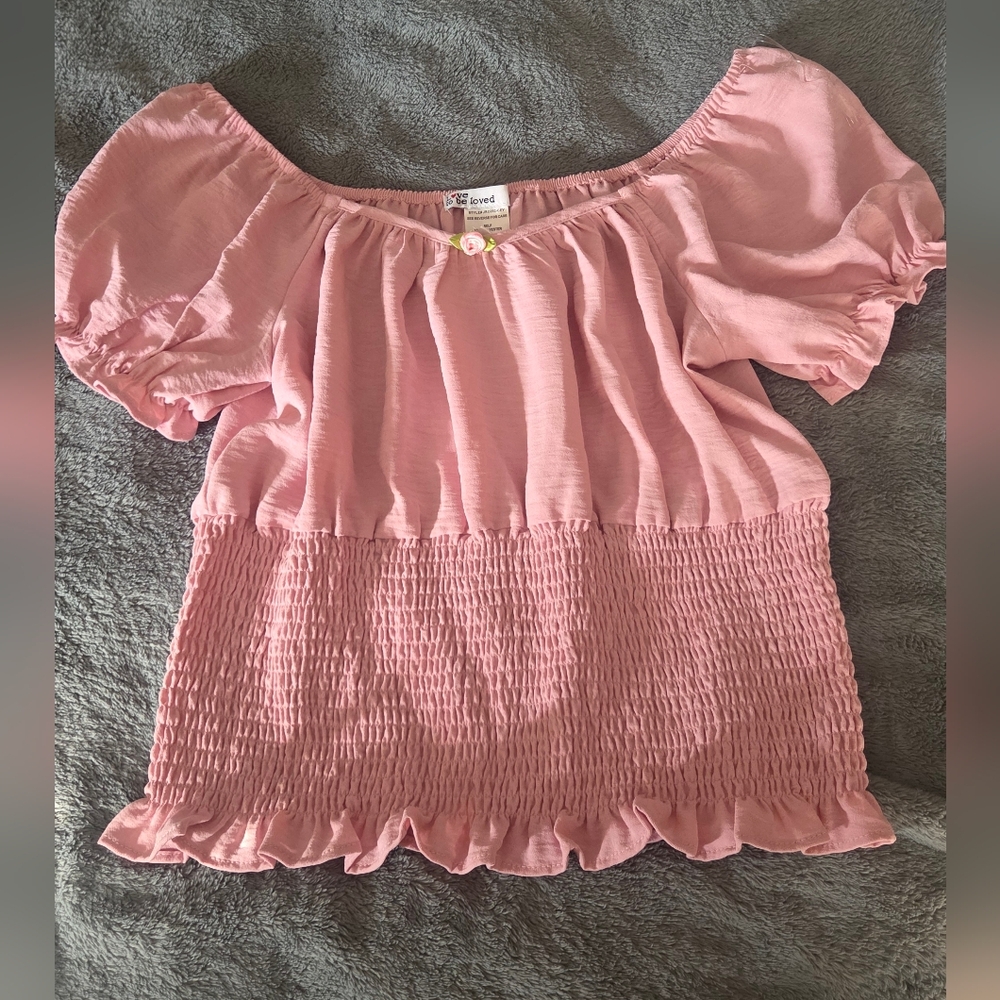 Love Tree Blush Smocked Blouse Size XL